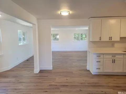 106 Opalite Ct, Reno, NV 89521 photo 5