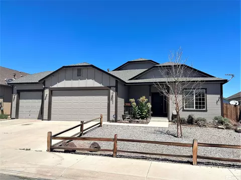 1060 Aster Ln, Fernley, NV 89408