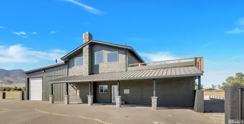 817 Pony Express Trl, Dayton, NV 89403