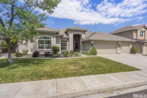 9973 Rio Bravo Dr, Reno, NV 89521 photo 3