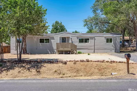5867 Middle Fork Dr, Sun Valley, NV 89433
