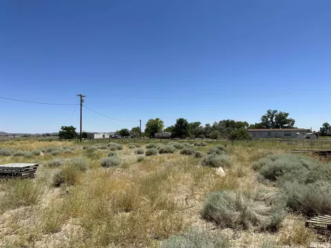 7540 Springfield Rd, Silver Springs, NV 89429
