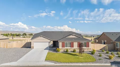 724 Hallow Pointe Dr, Sparks, NV 89441
