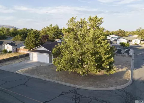 565 Aspen Way, Fernley, NV 89408