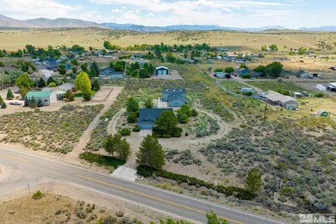 2319 Jacobsen Ln, Gardnerville, NV 89410