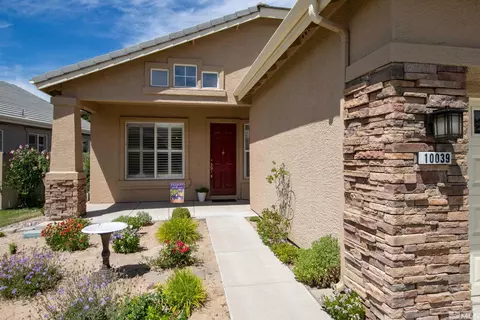 10039 Cascade Falls Dr, Reno, NV 89521 photo 3