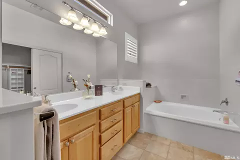 10039 Cascade Falls Dr, Reno, NV 89521 photo 19
