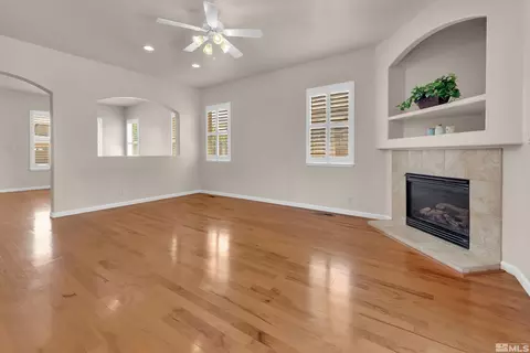 10039 Cascade Falls Dr, Reno, NV 89521 photo 6