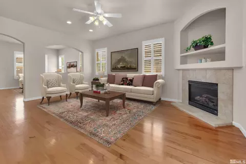 10039 Cascade Falls Dr, Reno, NV 89521 photo 7