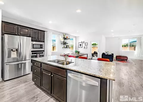 8364 Fenhollow Dr, Verdi, NV 89439