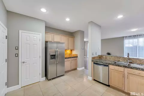 11031 Lamour Ln, Reno, NV 89521 photo 10