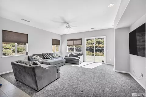 10390 Cavalry Cir, Reno, NV 89521 photo 15