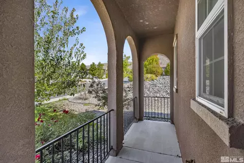 10390 Cavalry Cir, Reno, NV 89521 photo 4