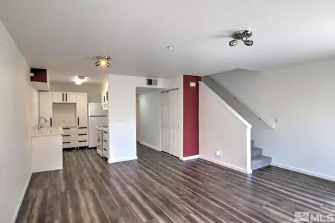 425 Holcomb Ave, Reno, NV 89502 photo 7