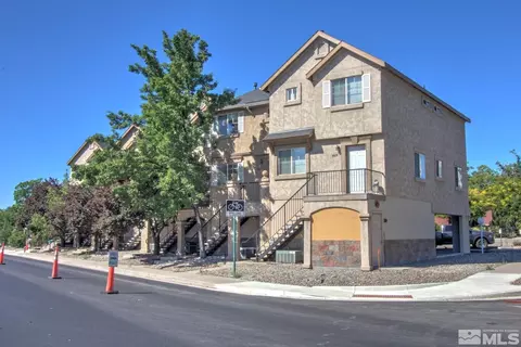 425 Holcomb Ave, Reno, NV 89502 photo 2