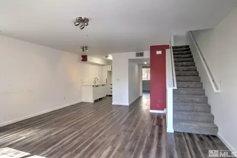 425 Holcomb Ave, Reno, NV 89502 photo 6