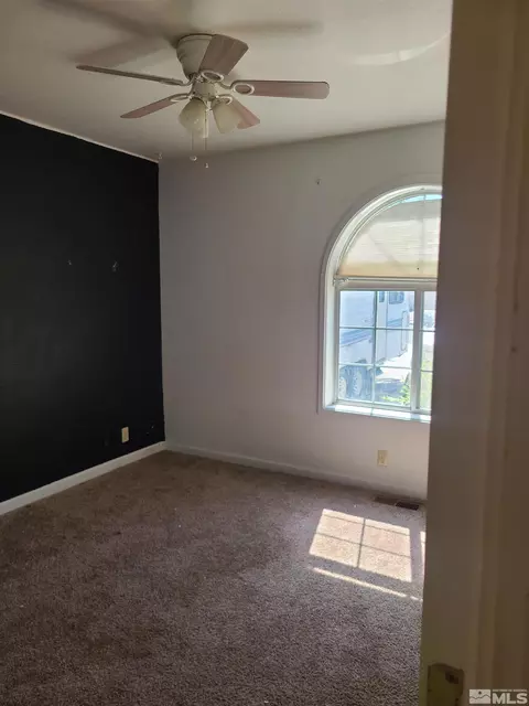 440 Michael Dr, Fallon, NV 89406 photo 4