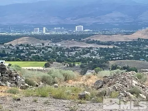 5507 Vista Ter, Sparks, NV 89436