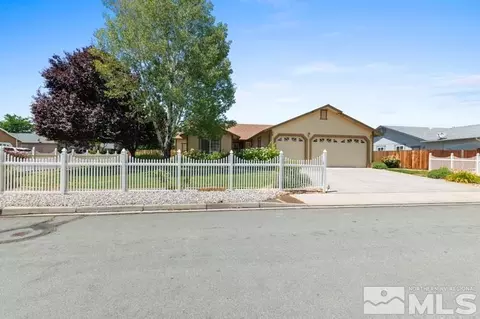2251 Penguin Dr, Sparks, NV 89441