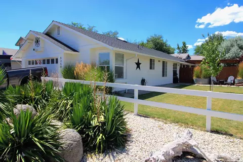 6350 Moon Ridge Ter, Reno, NV 89523