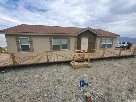 222 Shores Dr, Walker Lake, NV 89415