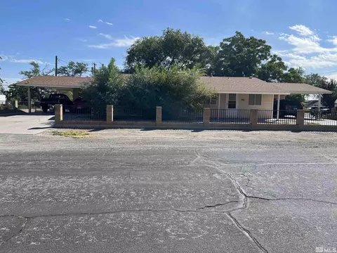 85 West St, Fernley, NV 89408