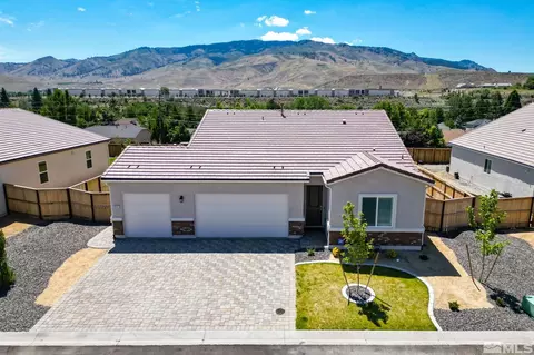 8324 Fenhollow Dr, Verdi, NV 89439