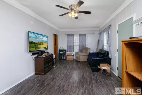 312 E Richards St, Fallon, NV 89406 photo 3