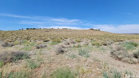 1330 W 7th St, Silver Springs, NV 89429