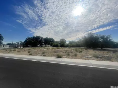 321 Silver Spur Dr, Fallon, NV 89406