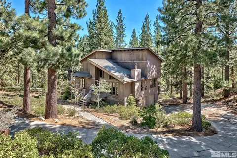 1092 Mountain Canary, South Lake Tahoe, CA 96150