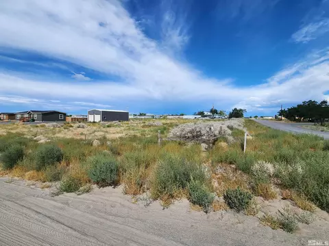 7730 Remington Rd, Silver Springs, NV 89429