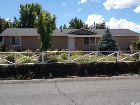 3830 Peregrine Cir, Reno, NV 89508