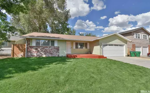 350 Lenwood Dr, Sparks, NV 89431