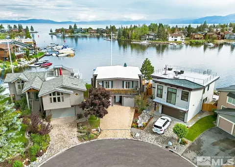 394 Wedeln Ct, South Lake Tahoe, CA 96150