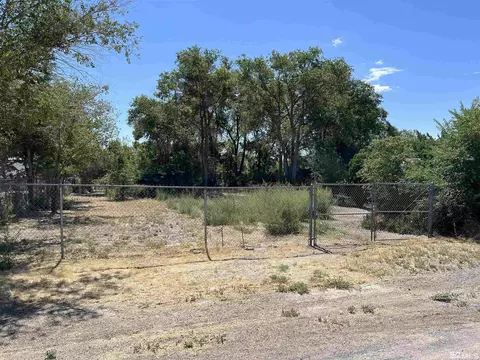 1030 Fort Churchill Rd, Silver Springs, NV 89429