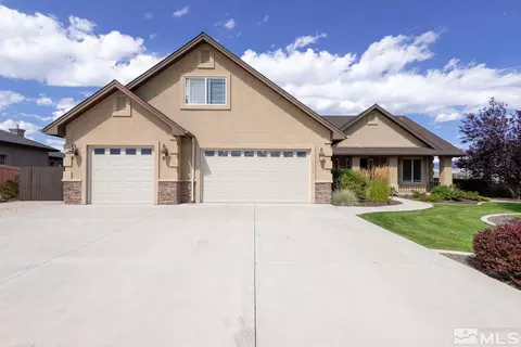 1117 Country Club Dr, Minden, NV 89423