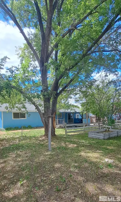 198 E Applegate Way, Carson City, NV 89706 photo 15