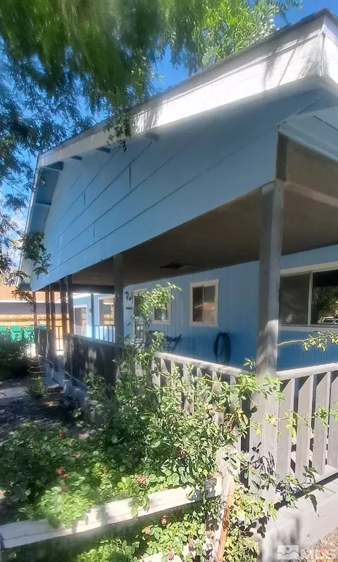198 E Applegate Way, Carson City, NV 89706 photo 5