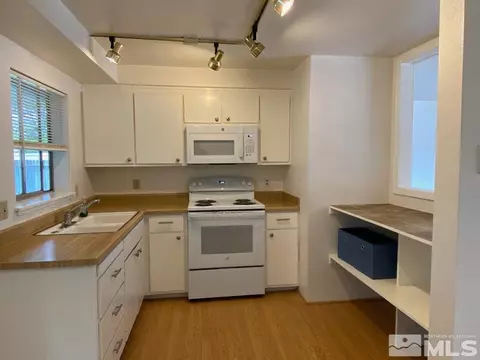198 E Applegate Way, Carson City, NV 89706 photo 24