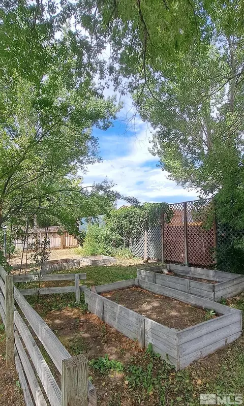 198 E Applegate Way, Carson City, NV 89706 photo 20