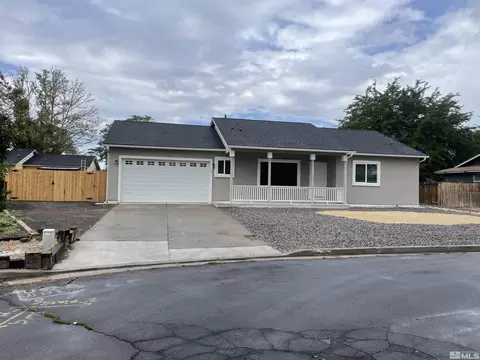 550 Concord Cir, Fernley, NV 89408