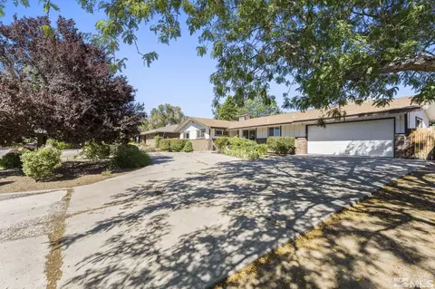 14510 Rancheros Dr, Reno, NV 89521