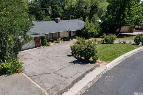1580 Circle Dr, Reno, NV 89509