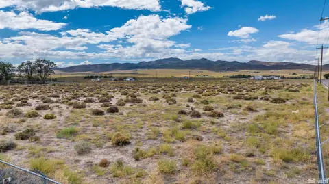 5535 Elm St, Silver Springs, NV 89429