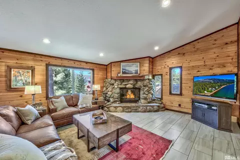 206 S Benjamin Dr, Stateline, NV 89449
