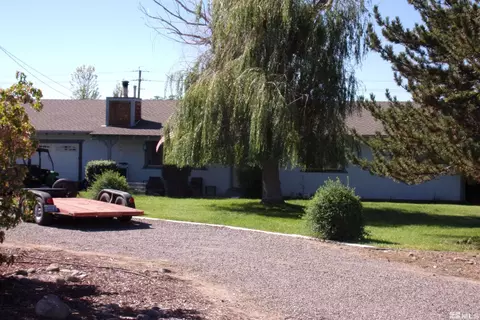 1431 Langley Dr, Gardnerville, NV 89460