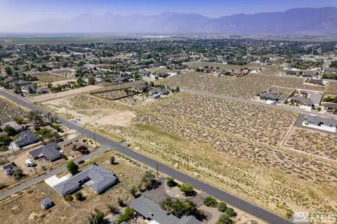 2762 E Valley Rd, Minden, NV 89423 photo 1