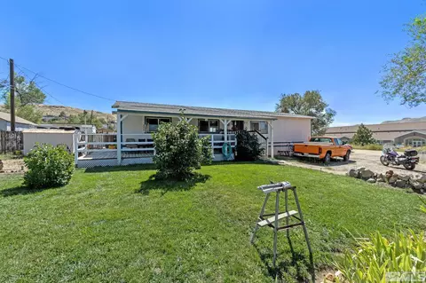 610 E 4th Ave, Sun Valley, NV 89433
