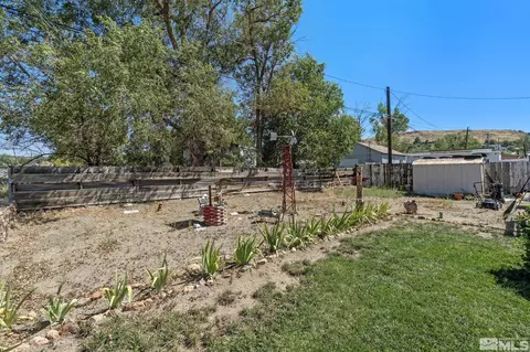 610 E 4th Ave, Sun Valley, NV 89433 photo 27